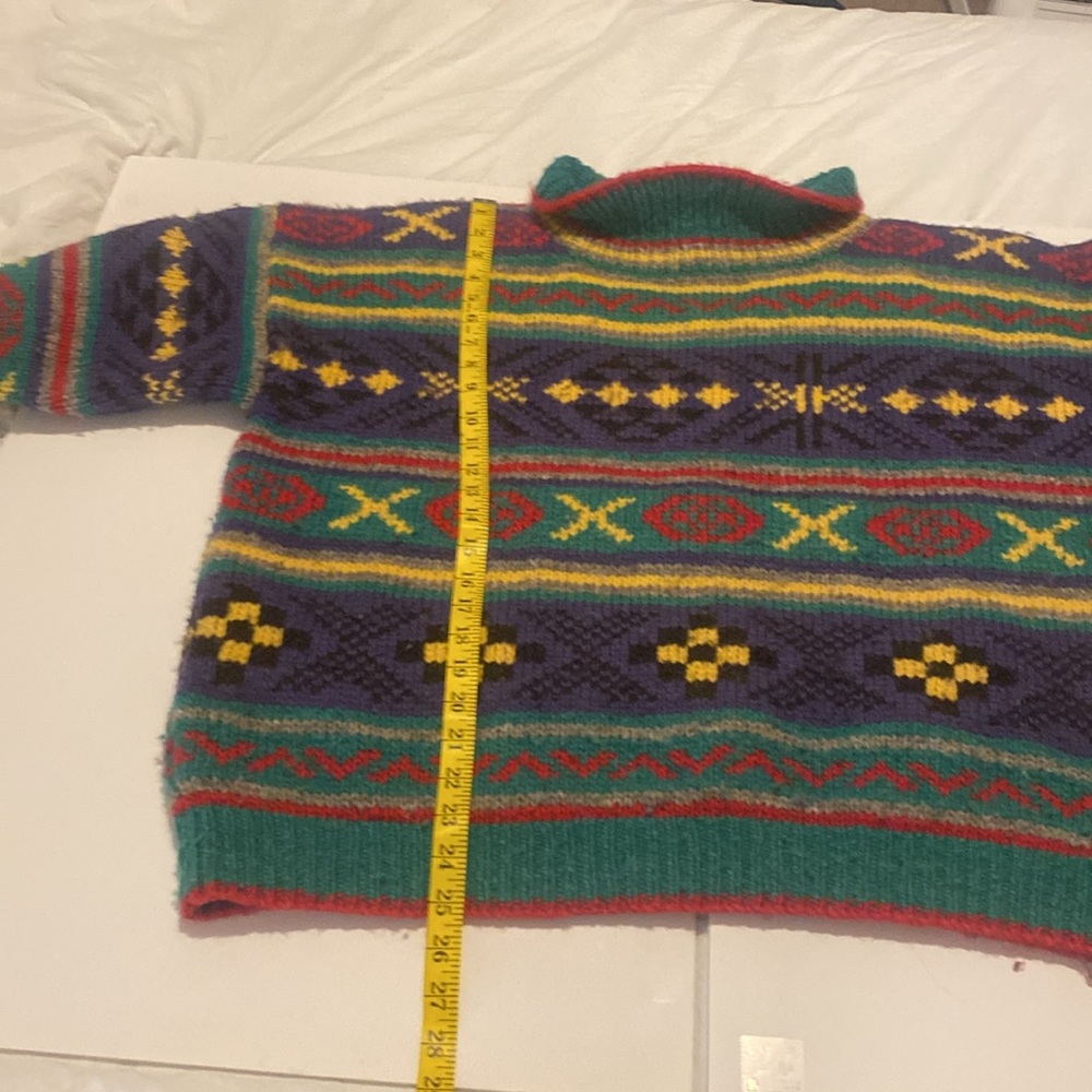 Stunning Vintage Hand Knit Boxy Colorful Sweater - Picture 8 of 10
